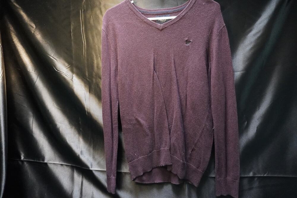 American Eagle Outfitters Burgundy Maroon Knit Sweater Small Long Sleeve